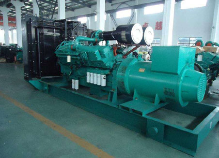 雅江800kw康明斯柴油发电机组图片 雅江800kw康明斯柴油发电机组图片